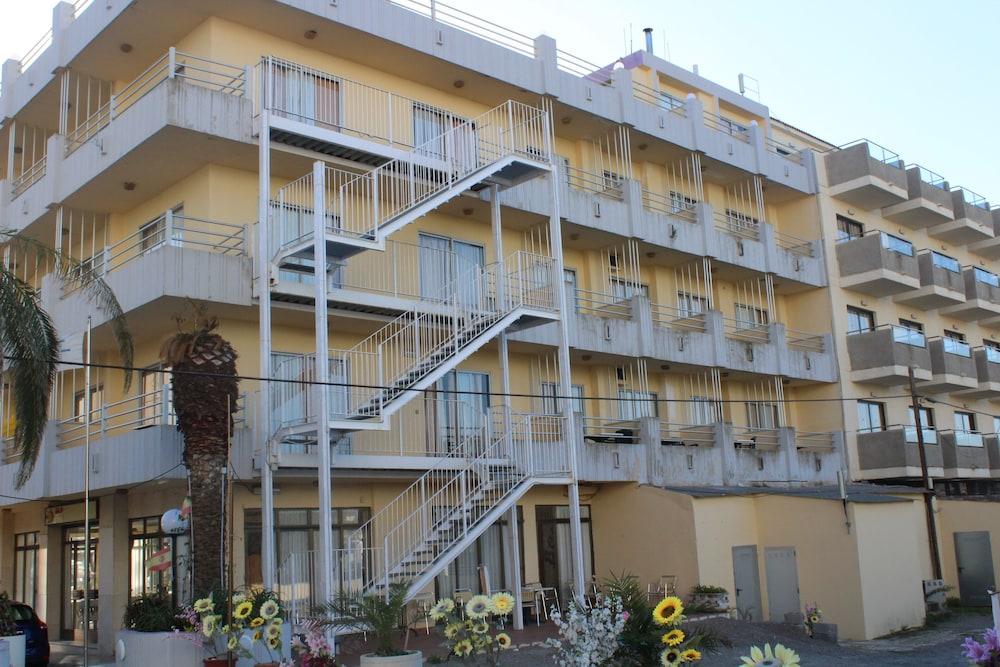 Bj Bei Juan Hostal S'Illot  Ngoại thất bức ảnh