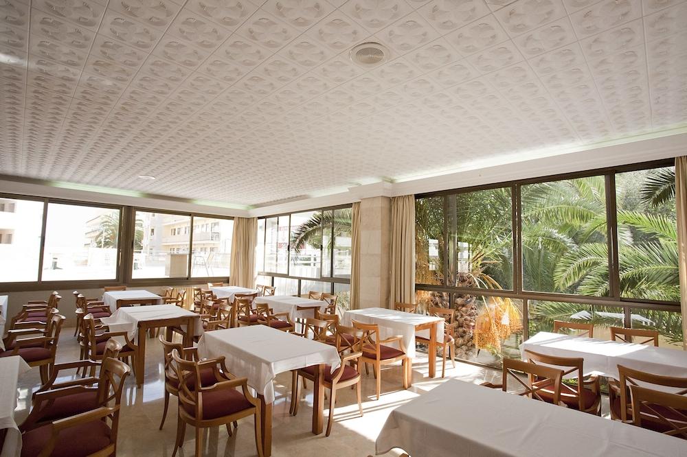 Bj Bei Juan Hostal S'Illot  Ngoại thất bức ảnh