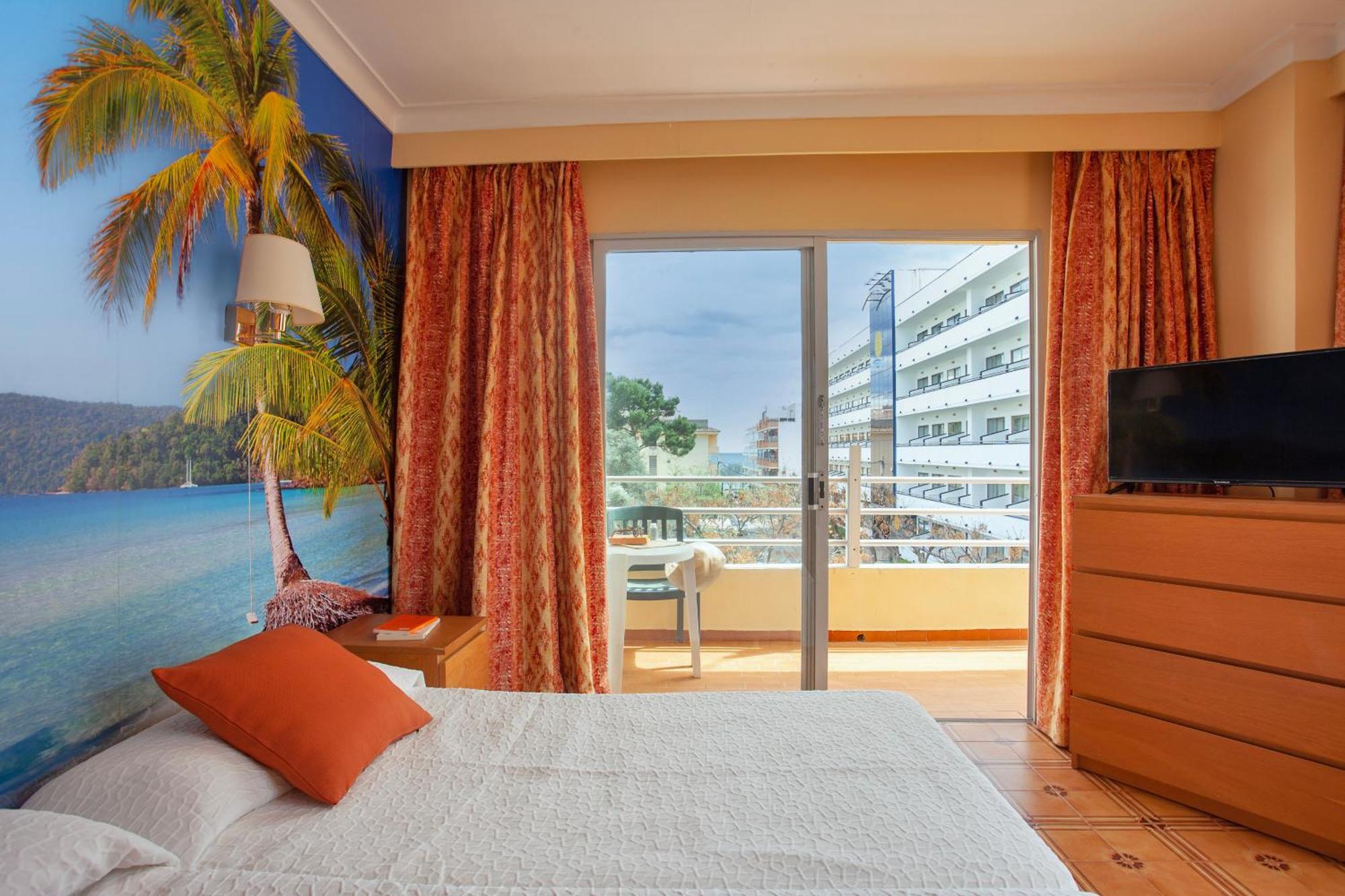 Bj Bei Juan Hostal S'Illot  Ngoại thất bức ảnh