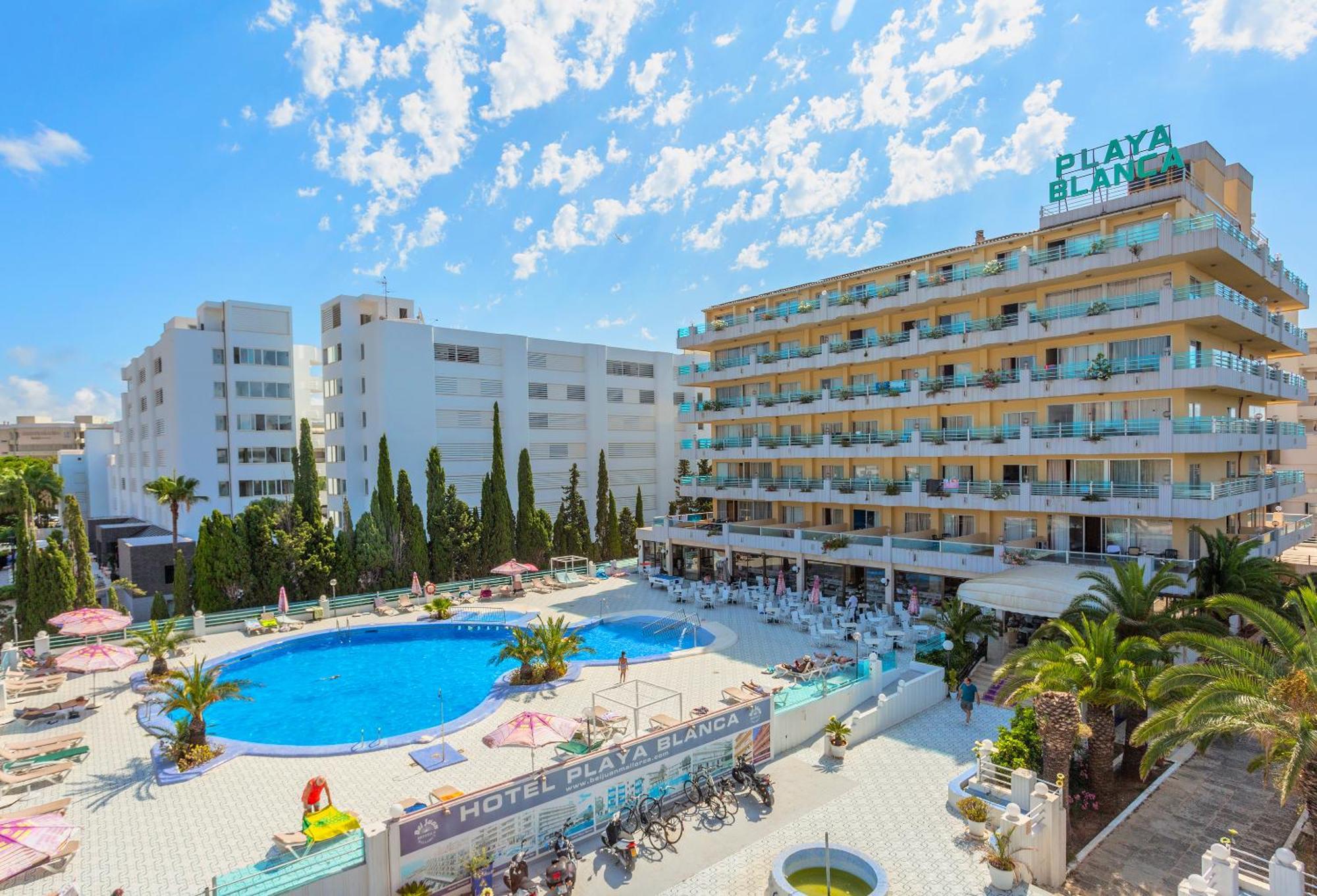 Bj Bei Juan Hostal S'Illot  Ngoại thất bức ảnh