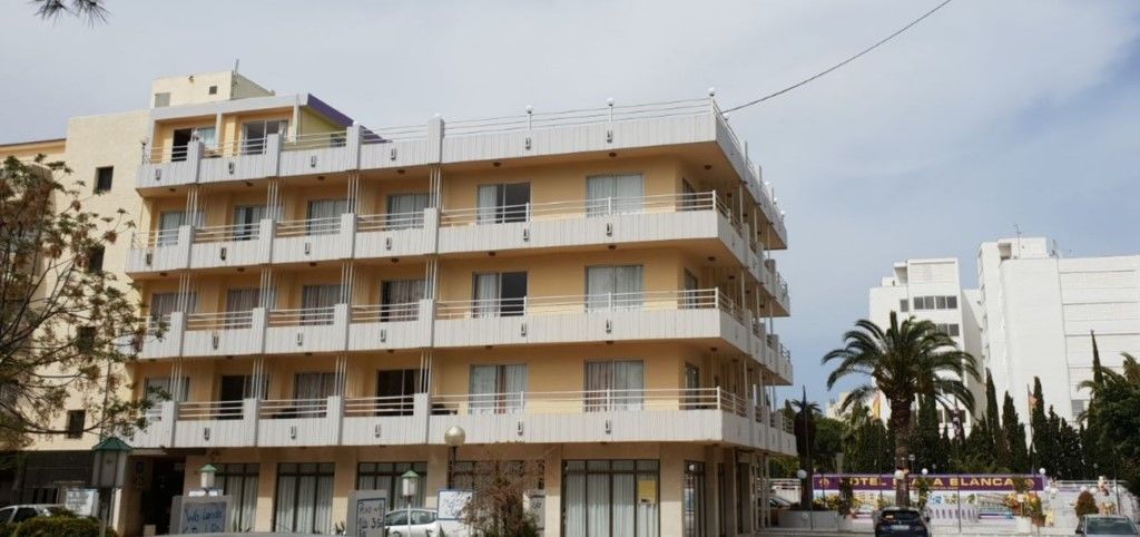 Bj Bei Juan Hostal S'Illot  Ngoại thất bức ảnh